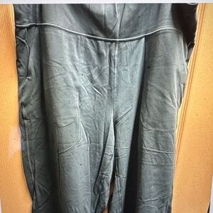 Lululemon women’s capri leggings teal size 18/ NWOT 754